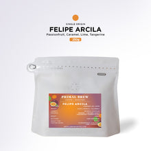 Load image into Gallery viewer, Felipe Arcila - Santa Monica Colombia |Specialty Coffee Single Origin Arabica
